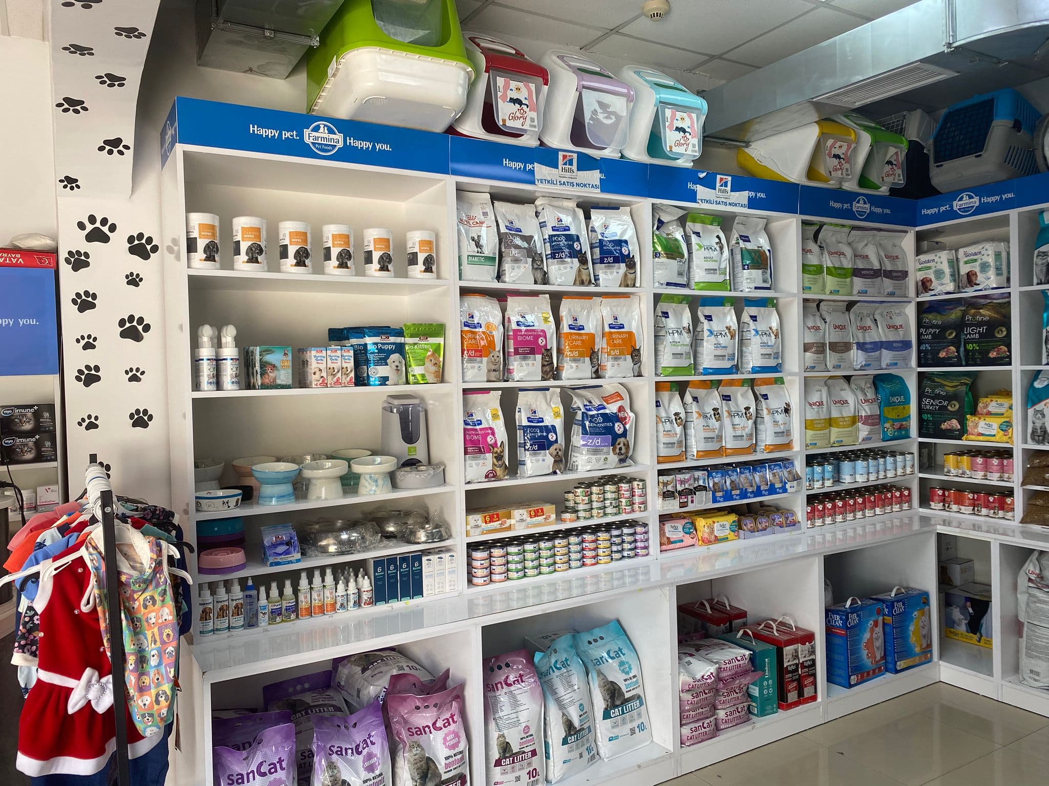 Anka Veteriner Kliniği ürünleri ve klinik mamaları 2